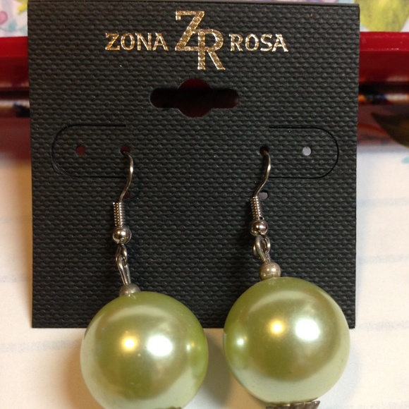 Pearl In A Olive Tone Drop Earrings - Picture 2 of 8